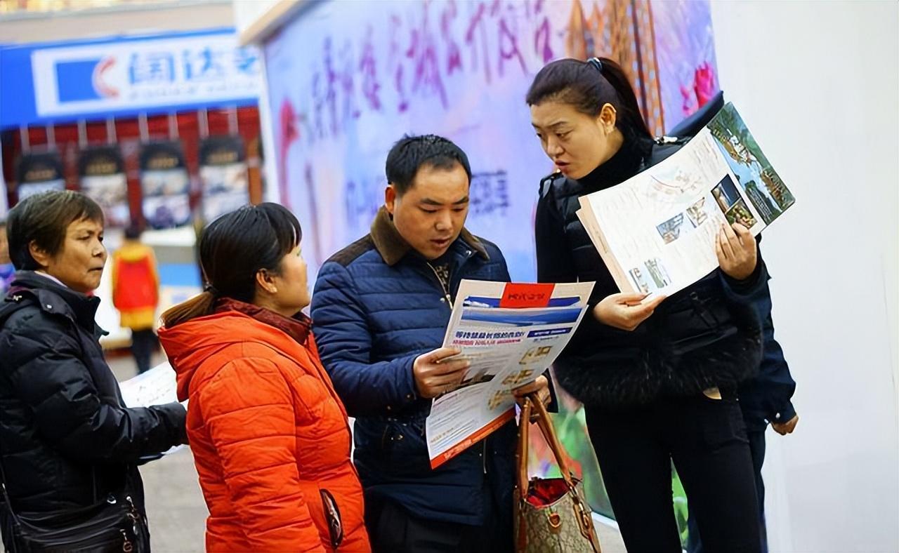 上小学需要房产证吗？——关于教育公平与入学政策的探讨